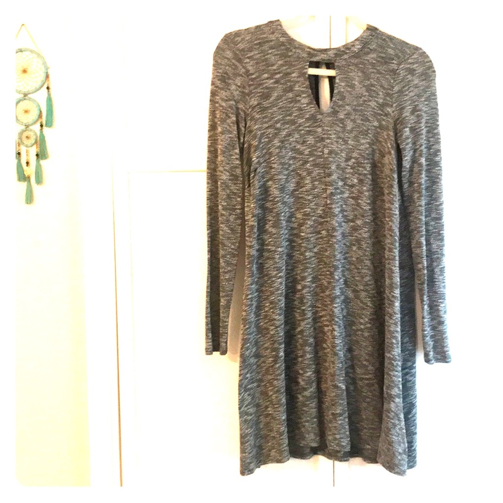 Long Sleeve Gray Dress with Key Hole